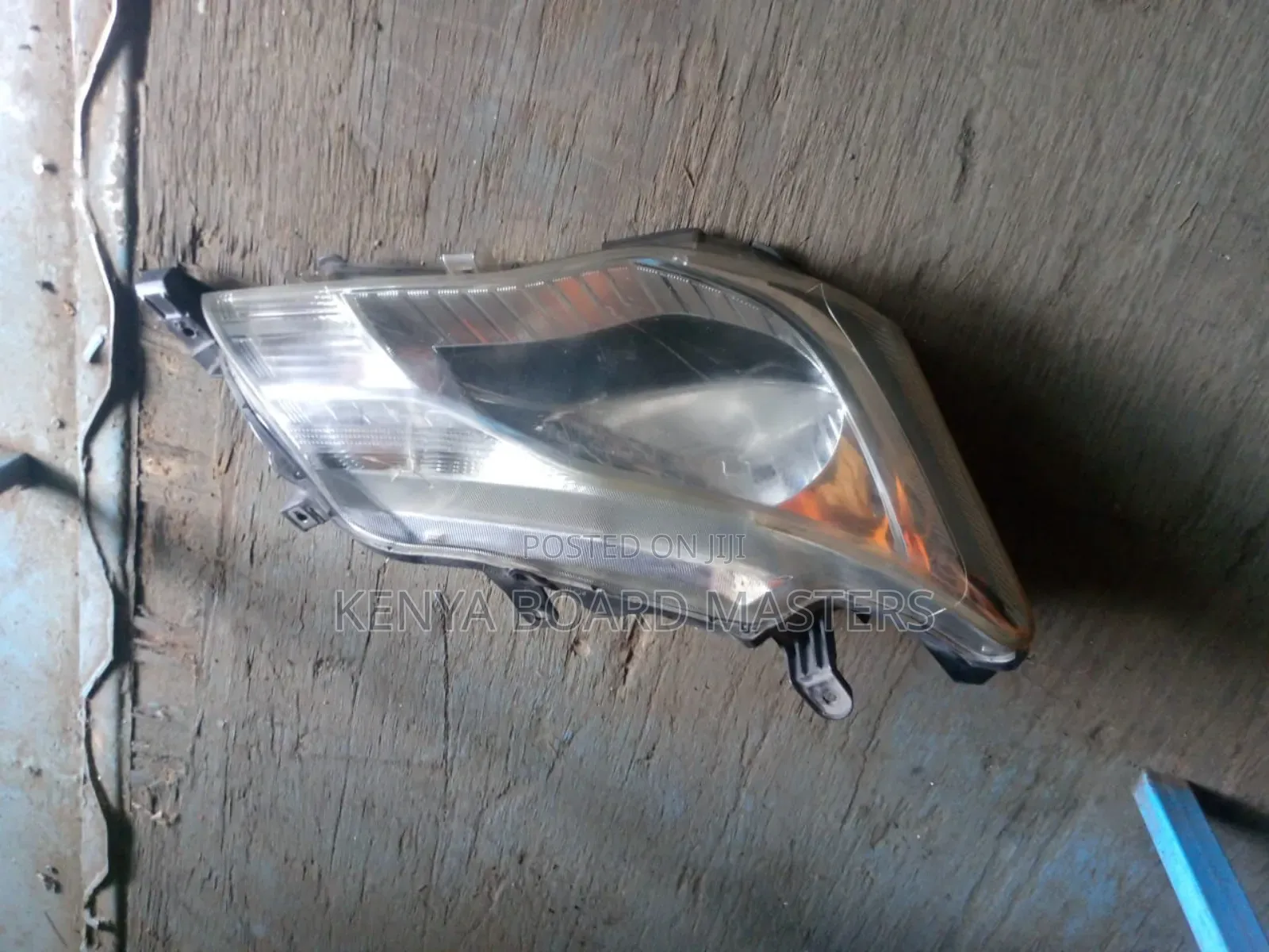 Axio 2014 Headlight Non Zenon