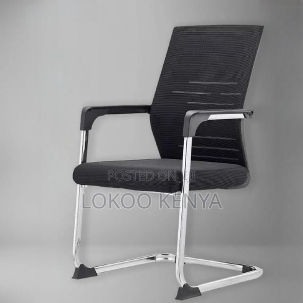 Office Chair : Chrome Metallic Visitor's Waiting Chair