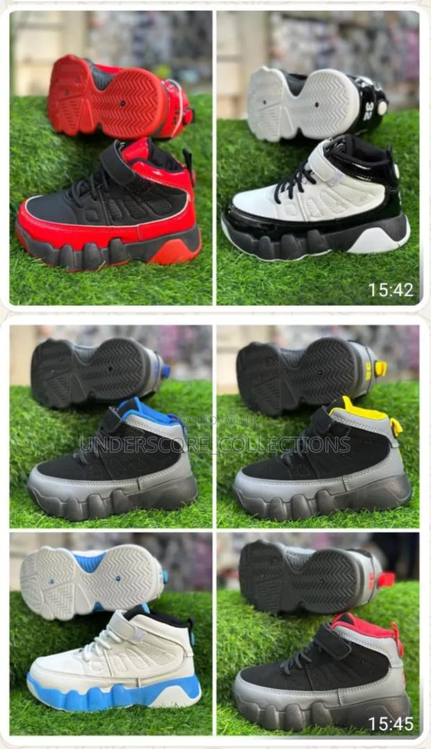 Comfortable Kids Sneaker - main view