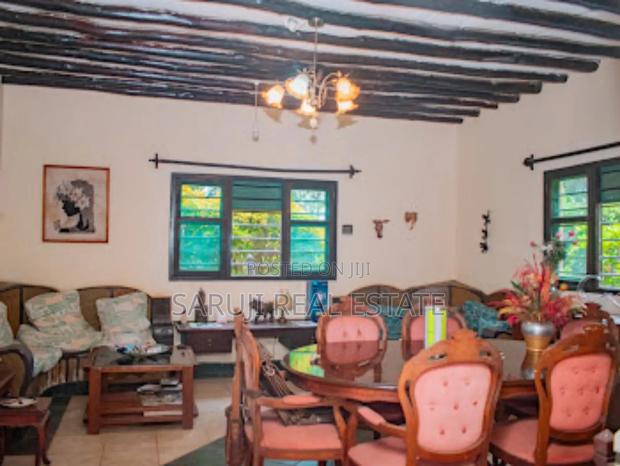 4bdrm Villa in Diani Complex for sale - thumbnail 8