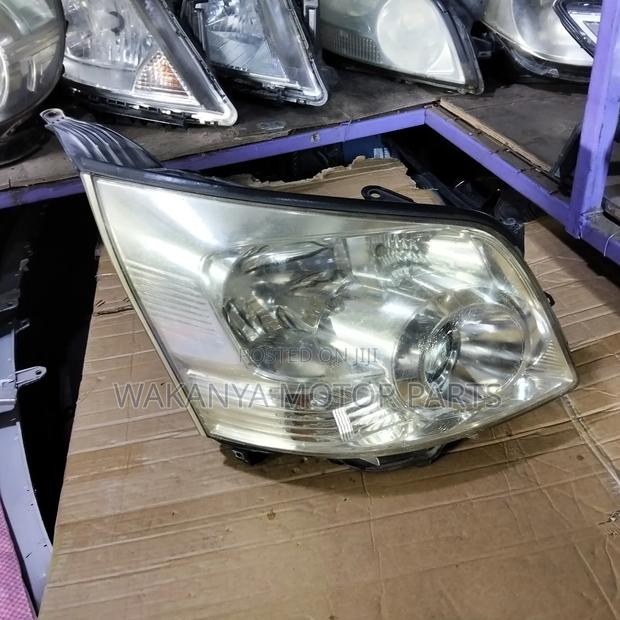 Toyota Noah 2008/09/10 Xenon Headlamp, Ex Japan Parts
