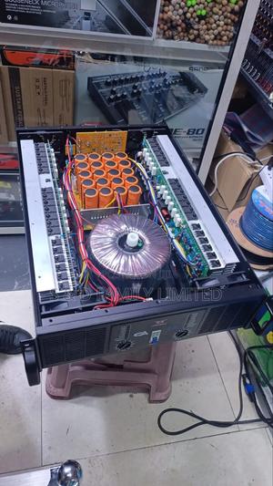 Audiobull Ca 18 Power Amplifier With Circuit Breaker - thumbnail 2