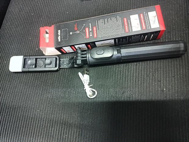 Portable Bluetooth Selfie Stick - thumbnail 3