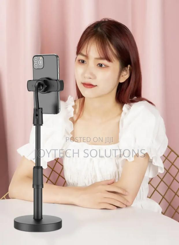 360degrees Tripod Stand With a Strong Basa