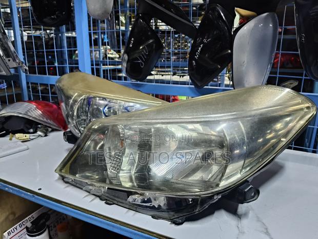 Vitz 2012 Headlight Non Xenon