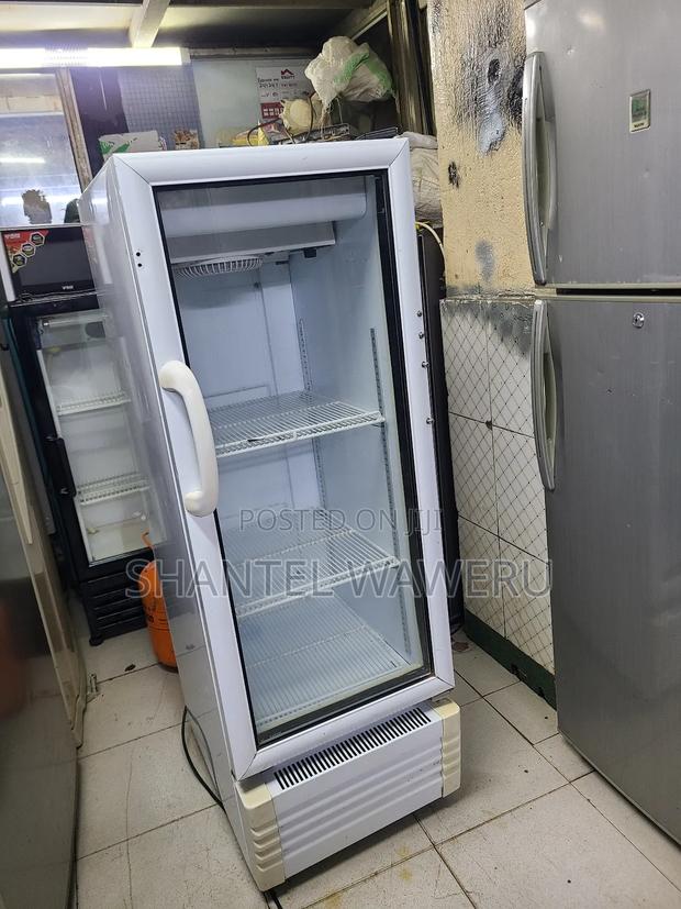 Min 3 Trays Display Fridge 200litres