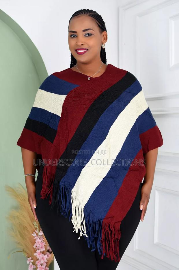 Wollen Ponchos - main view