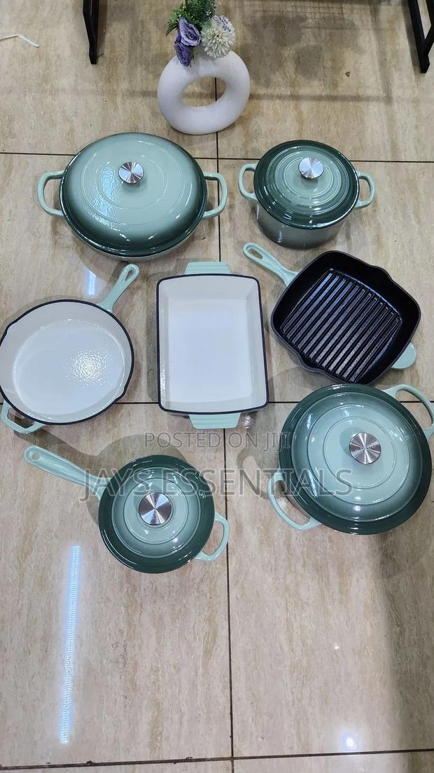 Cast Iron Dutch Oven Set - thumbnail 3