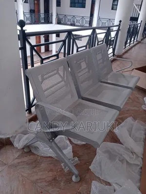 Heavy Duty Non Padded Linked Reception Chair