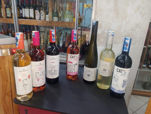 Rajnai Rizling Dry White Wine - main view