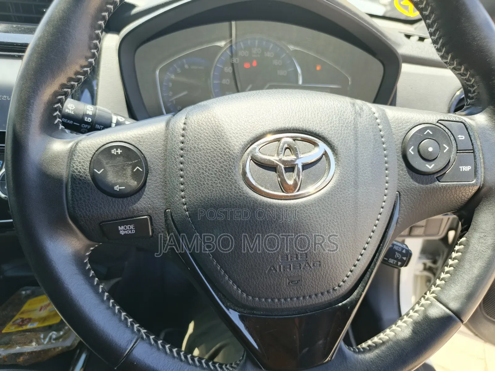 Toyota Corolla Fielder 1.5 Hybrid FWD 2019 White