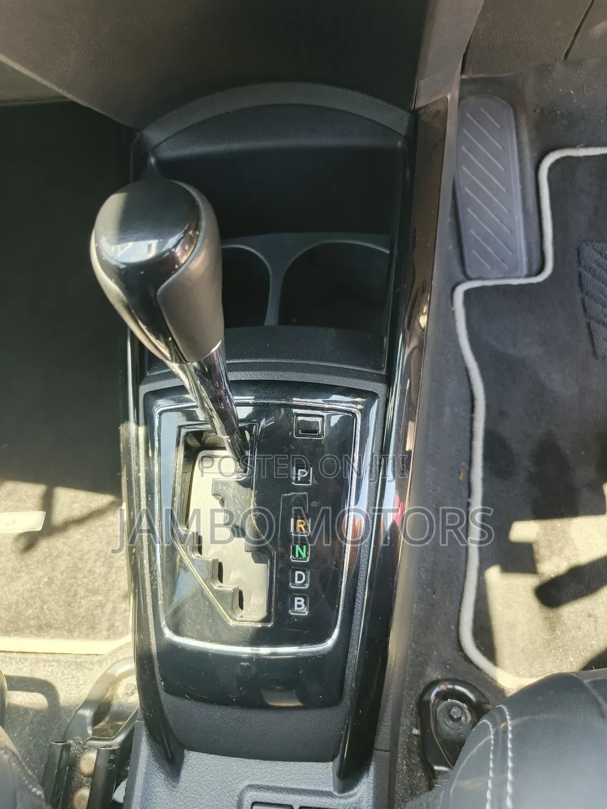 Toyota Corolla Fielder 1.5 Hybrid FWD 2019 White