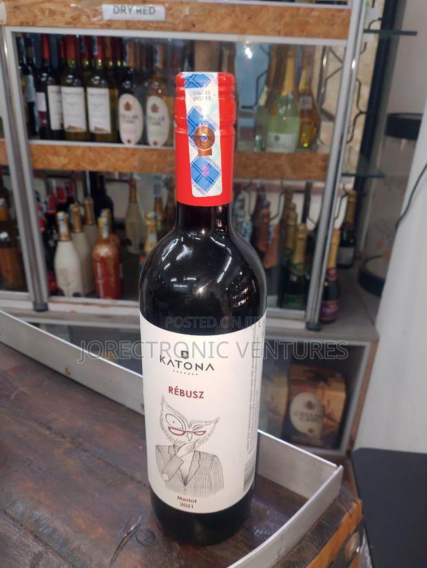 Rebusz Dry Red Wine - main view