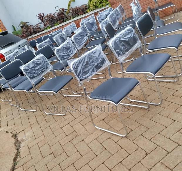 Armless Waiting Chairs