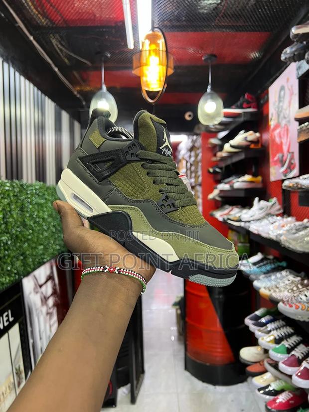 Jordan 4 “Olive”Sneakers - thumbnail 3
