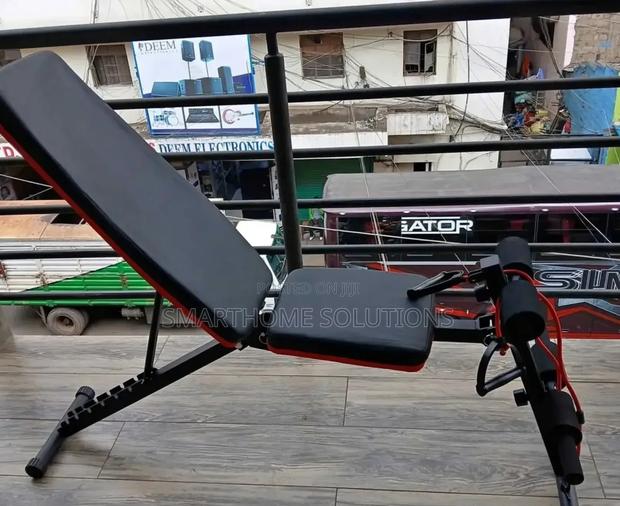 Comfy Gym Bench With Strong Metallic Stand and Cotton Seat