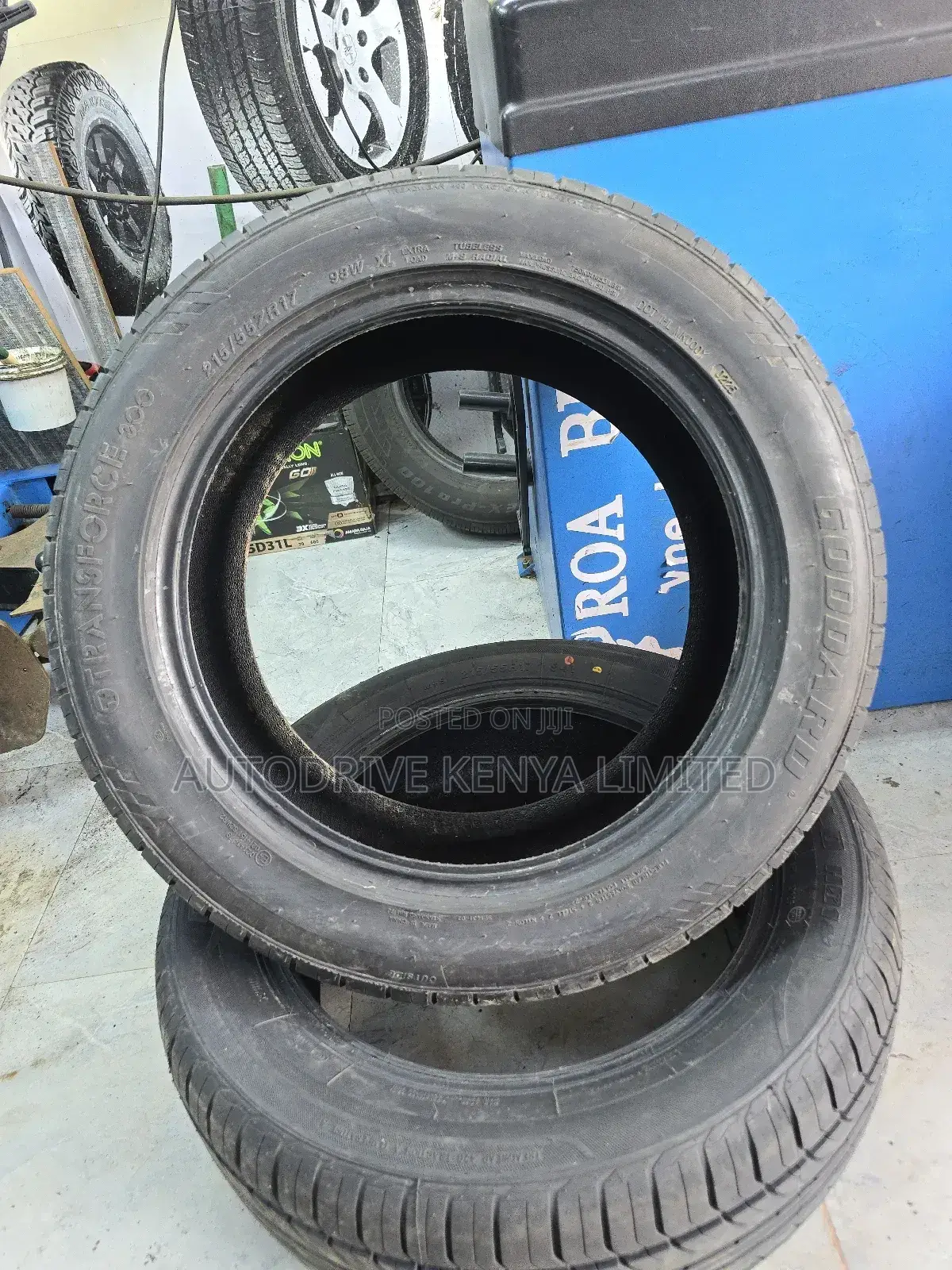 215/55r17 Goddard Tyre
