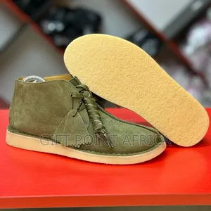 New Clarks Desert Trek Suede Leather "Bank Robber"