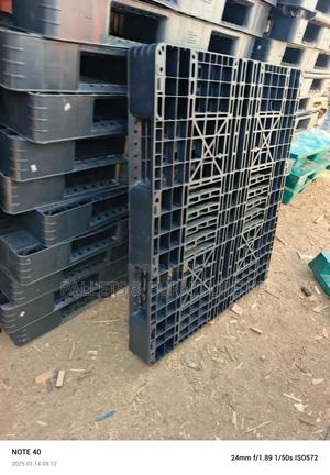 Max Load Plastic Pallets - thumbnail 2