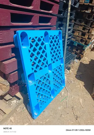 Re-plastic Pallets
