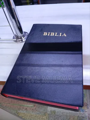 Biblia Ya Kiswahili.