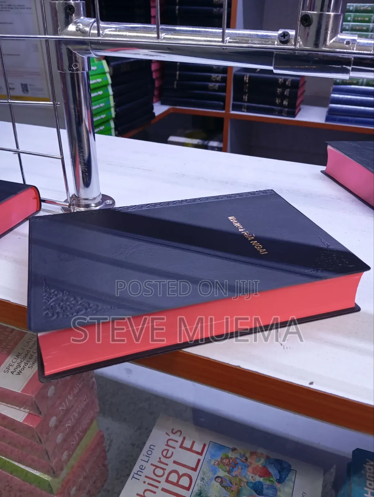 Biblia Ya Kiswahili.