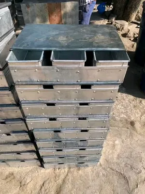 Durable Cake Tins for Sale