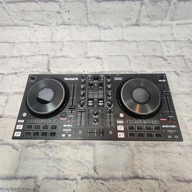 Numark Mixtrack Platinum Fx Dj Controller - main view