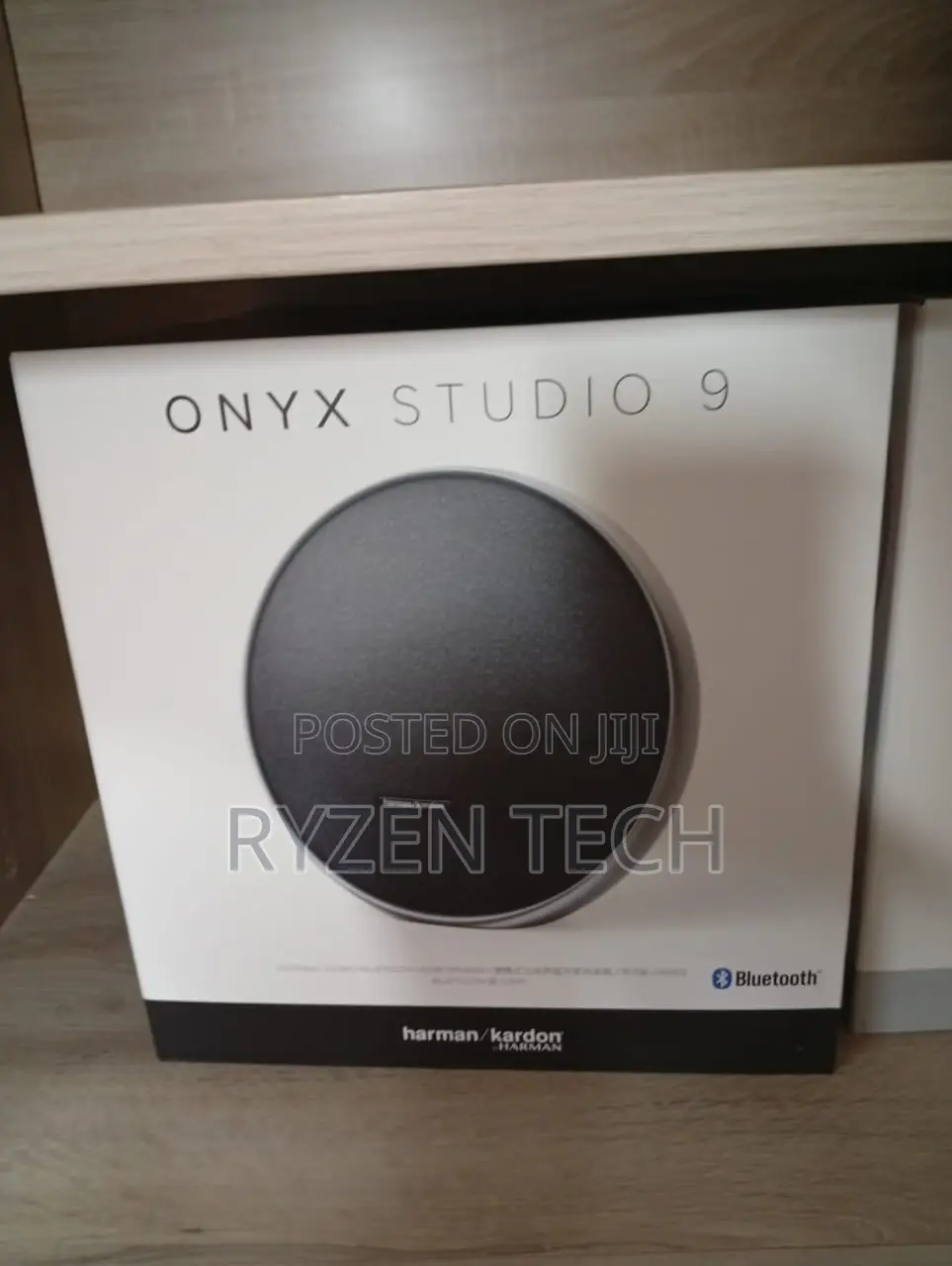 Onyx Studio 9