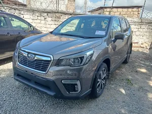 Subaru Forester 2019 Gray
