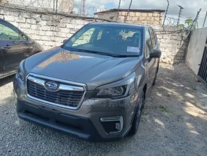 Subaru Forester 2019 Gray