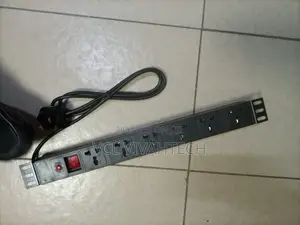 6 Way Black Cabinet Power Distribution Unit – Pdu