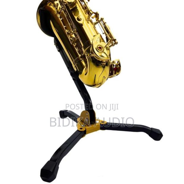 New Saxophone Stand