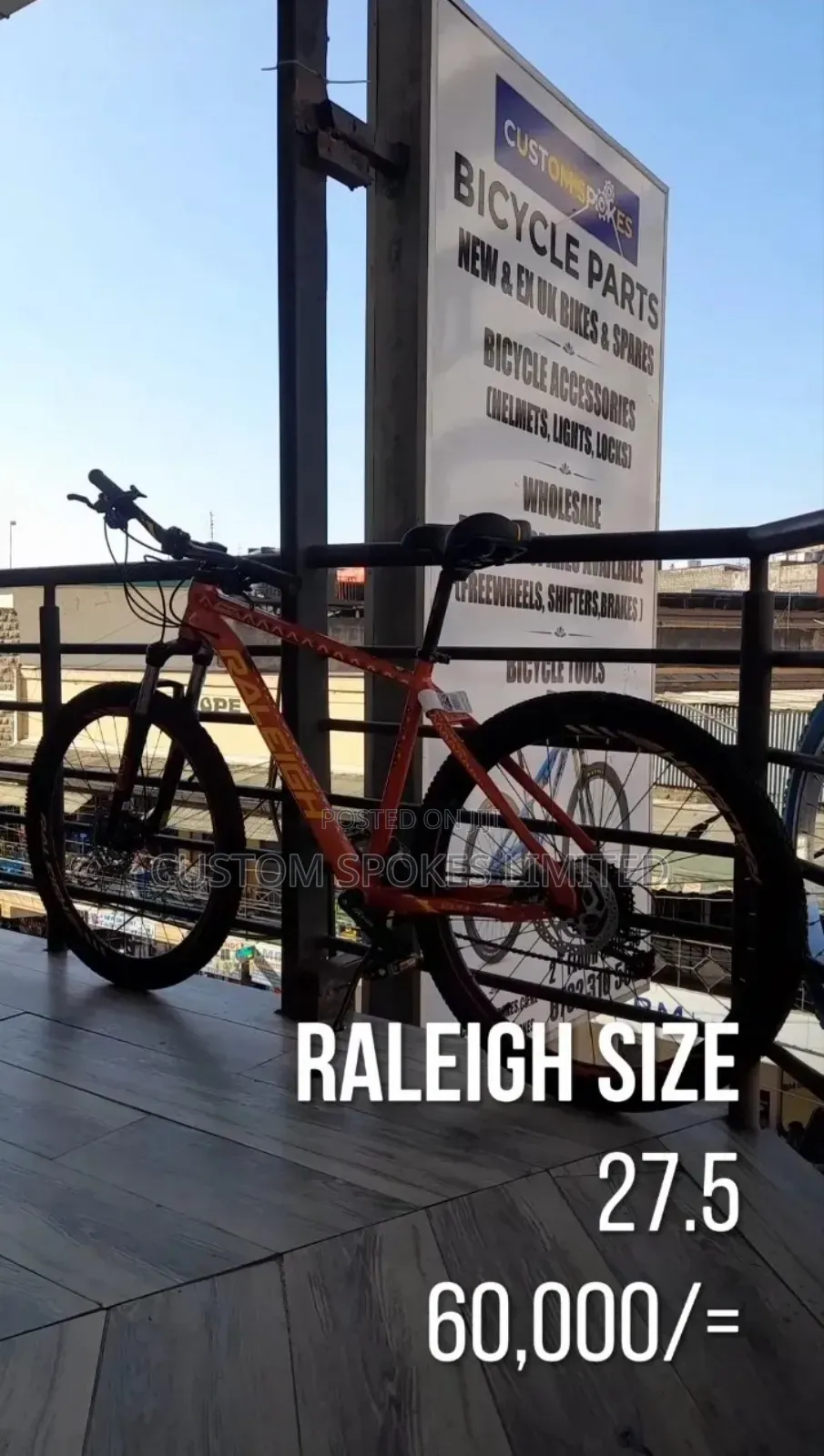 Raleigh 27.5 Free Helmet, Pump, Reflectors, Puncture Kit