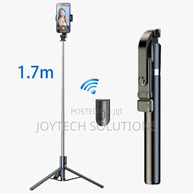 Smart Bluetooth Selfie Stick Foldable Stick