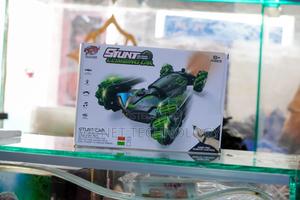 Stunt Road Cars With Battery and Remote Control - thumbnail 2