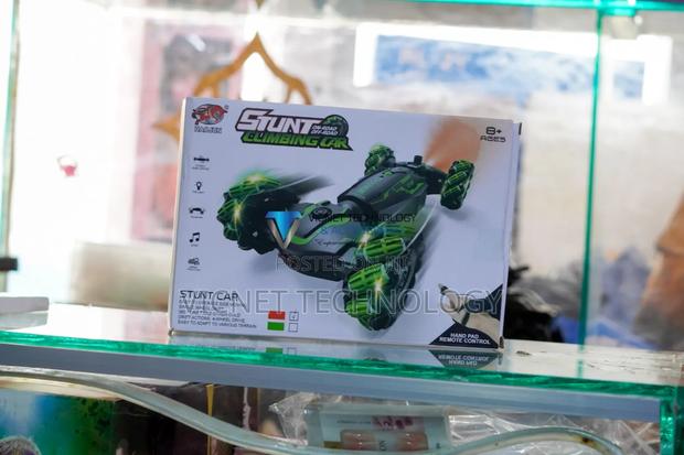 Stunt Road Cars With Battery and Remote Control - main view