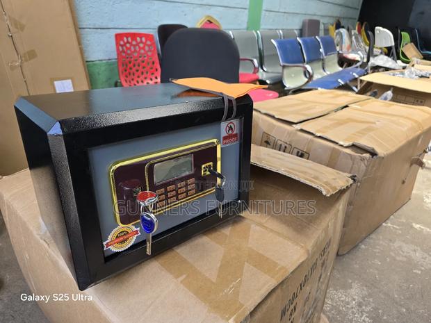 30kgs Fireproof Safe Box - main view