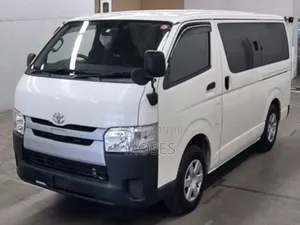 Toyota HiAce 2018 White