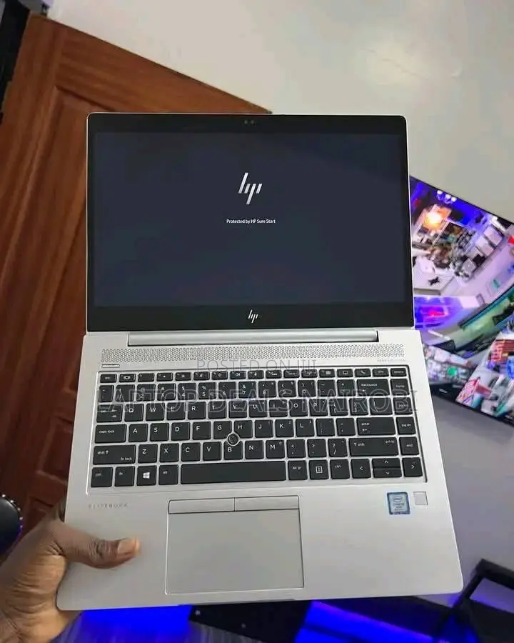 Laptop HP EliteBook 830 G5 16GB Intel Core I7 SSD 256GB