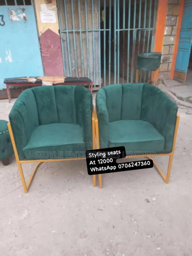 Green Salon Styling Seat