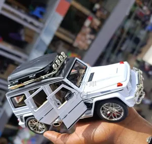 Mercedes-Benz G-Class Suv Diecast Toy