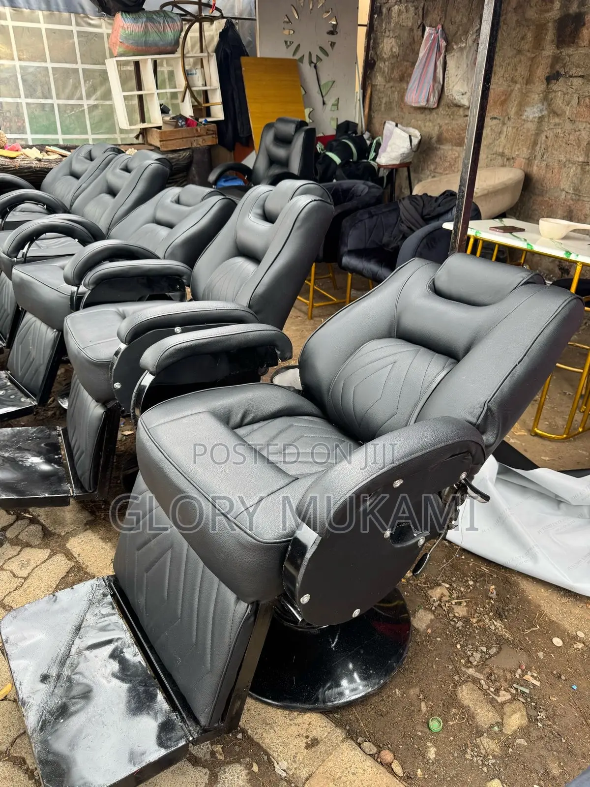 Kinyozi Barber Chair Seat