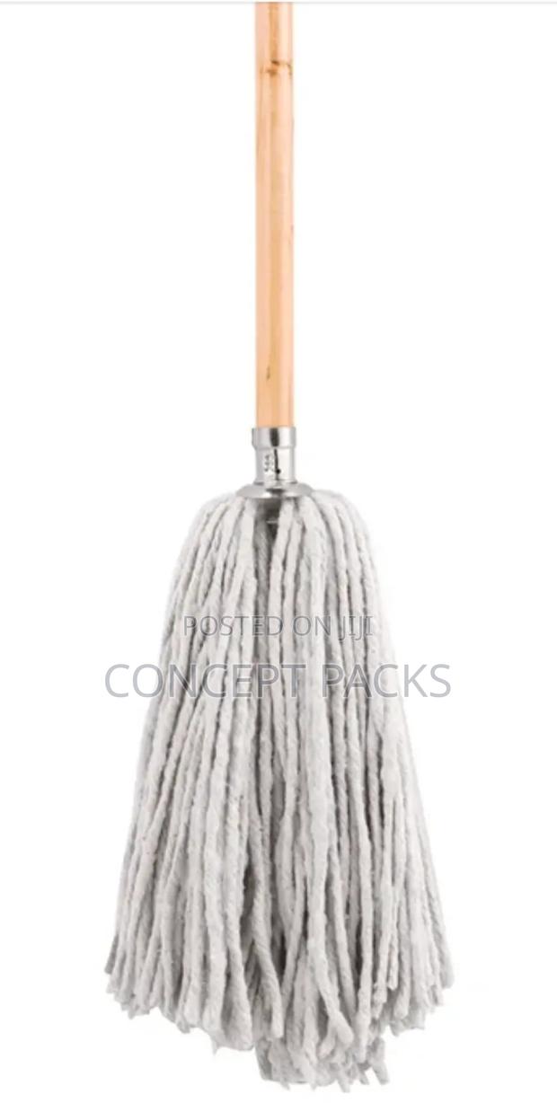 Jumbo Round Mop With Metal Socket. - thumbnail 2