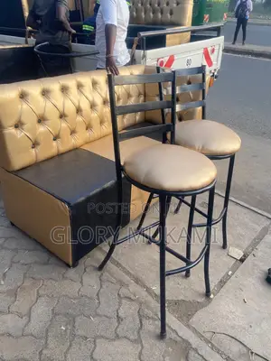 Restaurant And Bar High Sinatabu With Couche