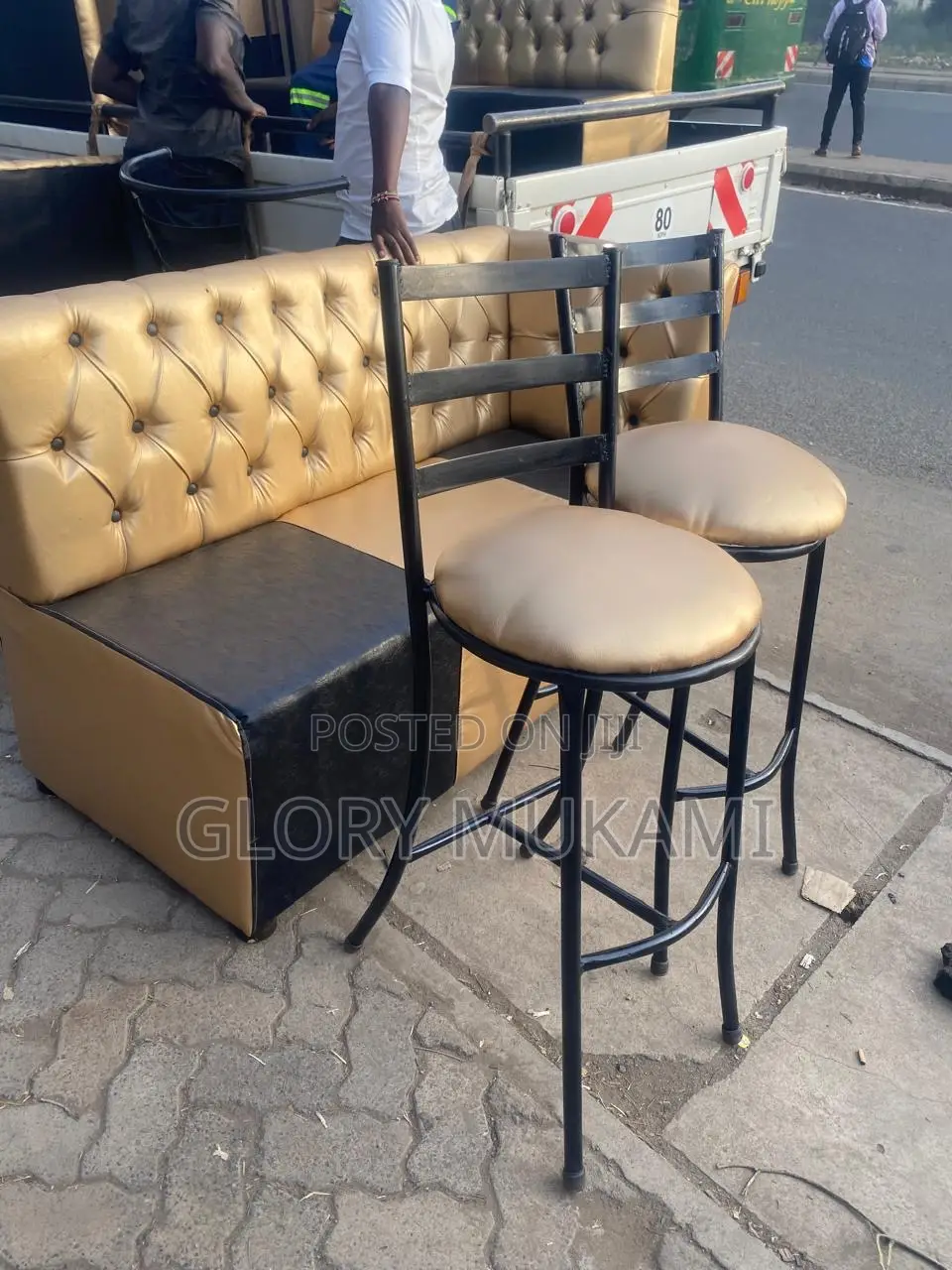 Restaurant And Bar High Sinatabu With Couche