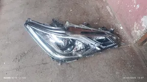 Crown 2018 Front Head Light Zenon( Inbuilt )