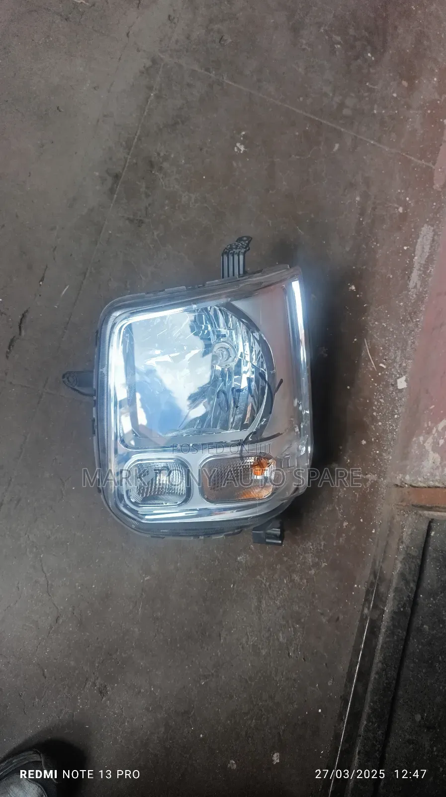 Suzuki Every 2015 Headlight Clean
