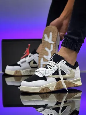 Jordan Jumpman × Travis