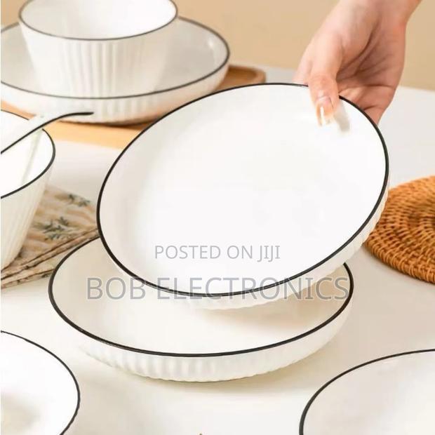 6 Ceramic 8" Side Plates - thumbnail 2